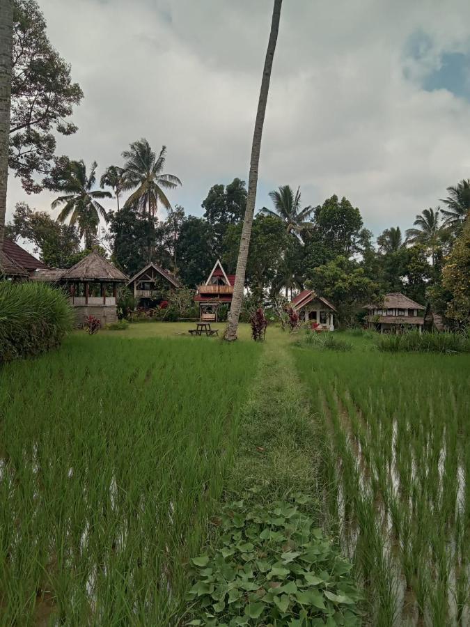 Hakiki Inn Bungalows เตเตบาตู ภายนอก รูปภาพ