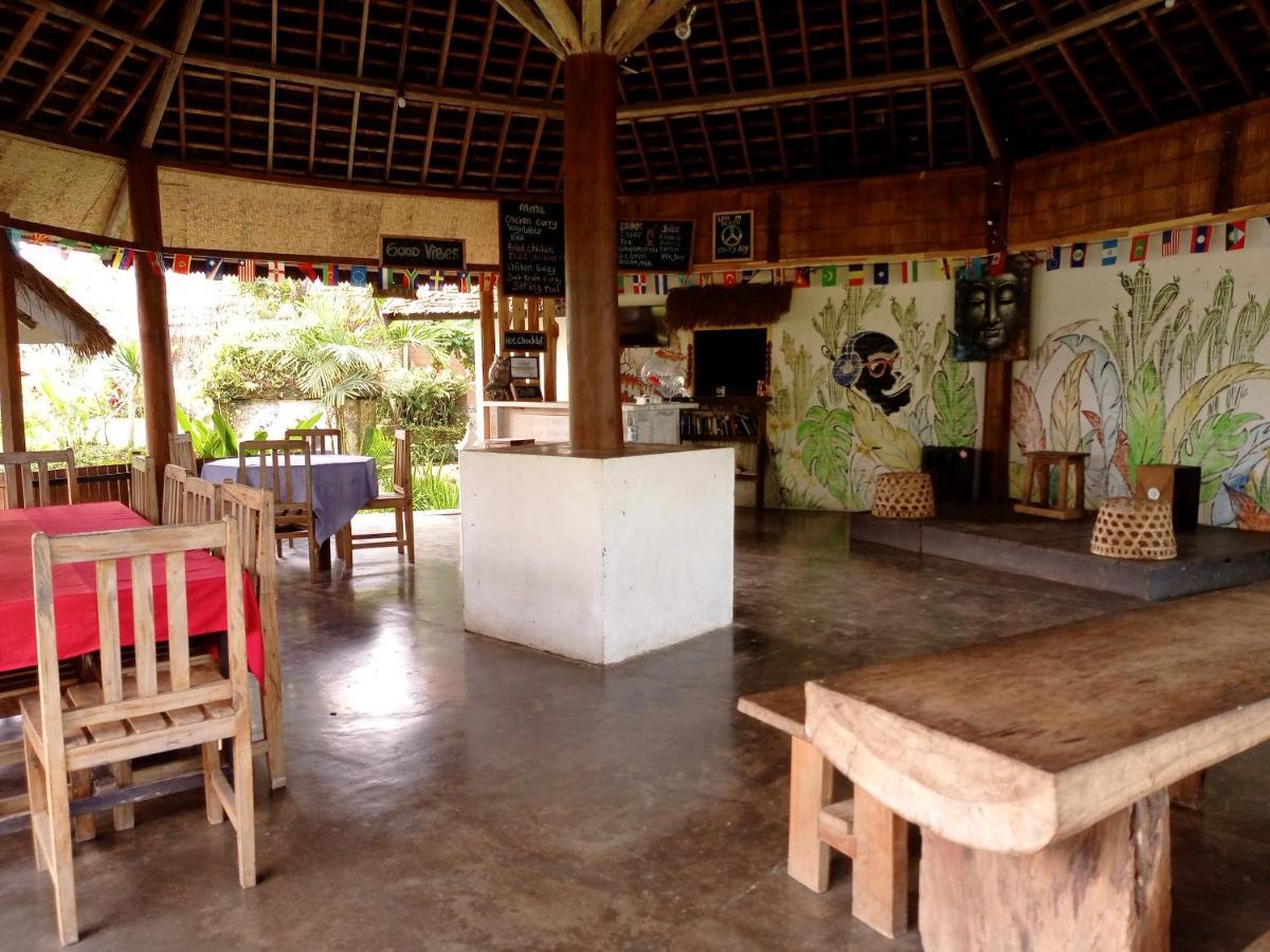 Hakiki Inn Bungalows เตเตบาตู ภายนอก รูปภาพ